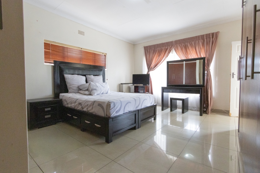 3 Bedroom Property for Sale in Protea Park North West